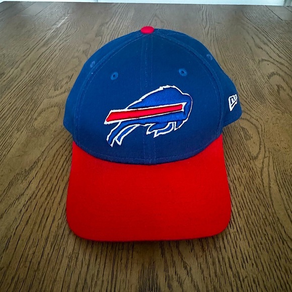 Buffalo Bills New Era 9Forty Adjustable Strapback trucker Hat Blue Red NFL - Picture 1 of 4